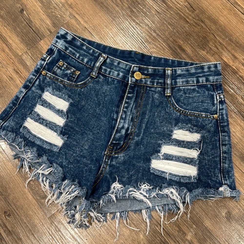 SHEIN Distressed High Waisted Denim Shorts Size S/4 NWOT Frayed Hem